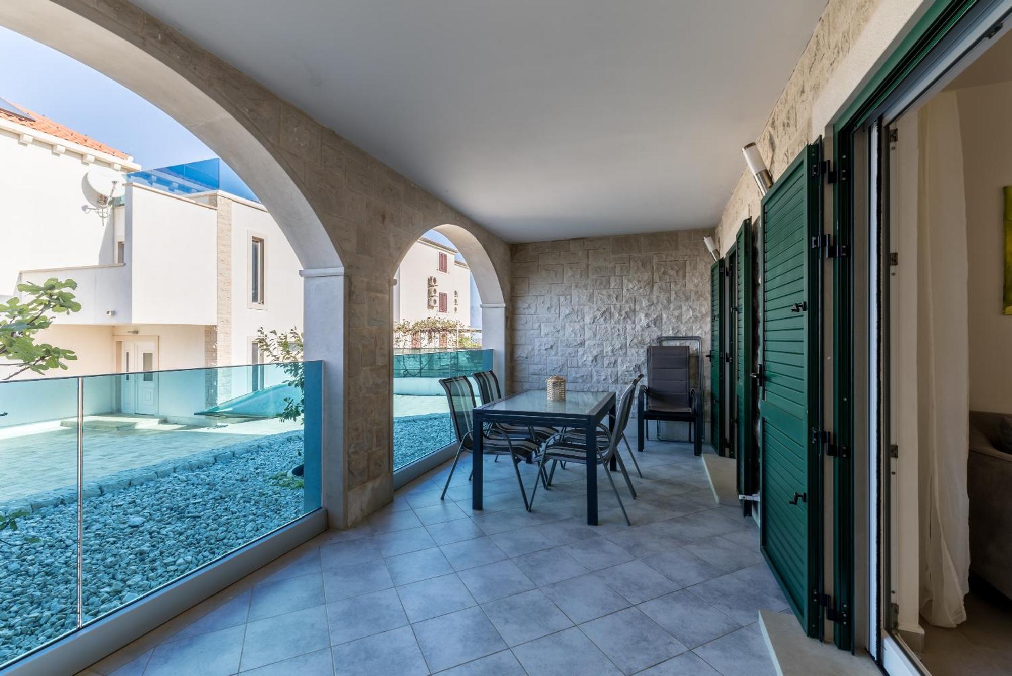 Villa Luce Del Sole Mirce Exterior foto